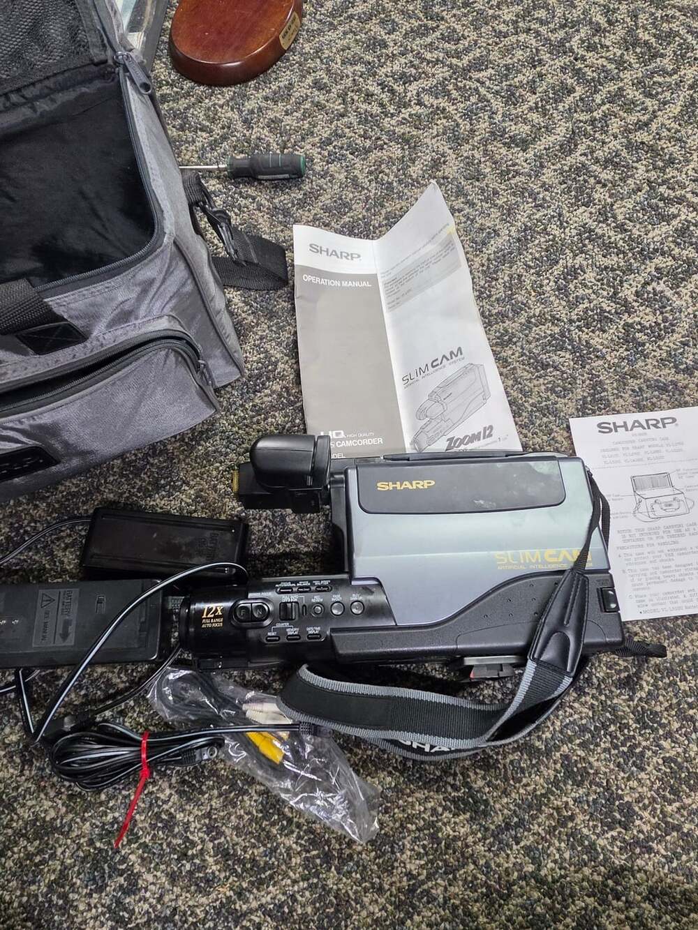 Sharp Slim Cam Vl-L50U VHS Camcorder
Untreated battery won't charge